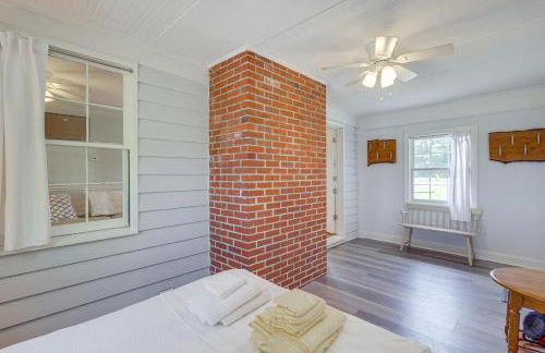 Pet-Friendly Home with Gazebo Minutes to Beach! - Foto 26