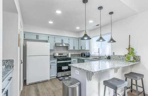 3BR Cozy Home~ Stylish & New ~ UC Merced ~ en route Yosemite! - Foto 2