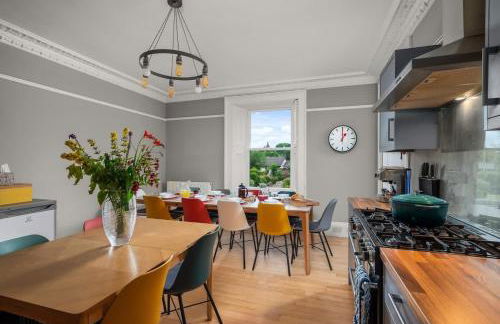 Rosebank House - 12 Guests, 6 Ensuite Bedrooms, EV point, Games Rooms, Wood Burner, Pet Friendly! - Photo 2