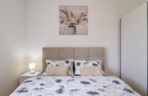 Divine Apartment Drnis - "Modern comfort at the gateway to Krka National Park" - Photo 16