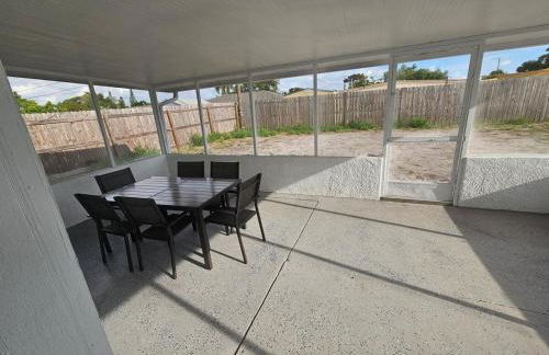 Florida Retreat Heated Pool - Foto 10