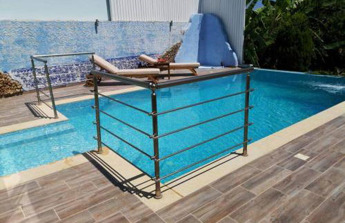 Valantas Garden Suite - Photo 18