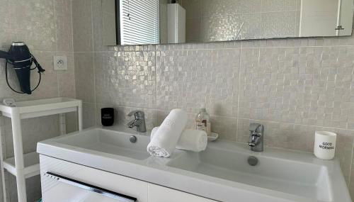 The Jacques Coeur- Vue climatisation et parking ! - Foto 4