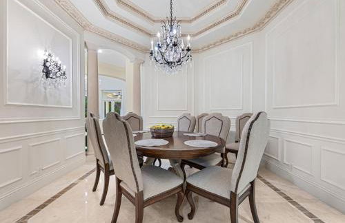 Near the Beach • Pool & Jacuzzi • Waterfront Villa - Foto 19