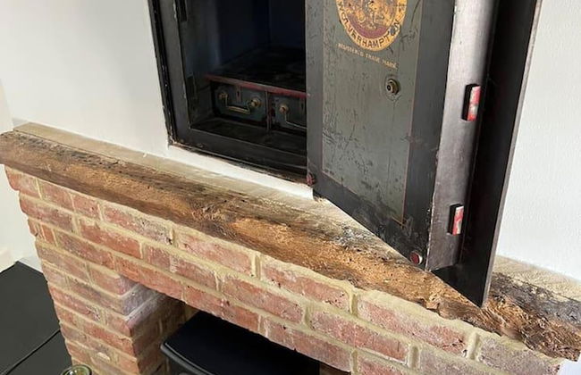 2 Bed Grade 2 - Dates Back to 1500's - Foto 9