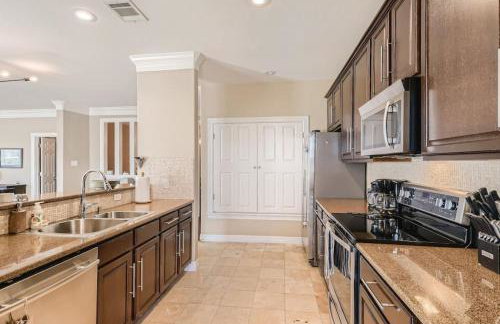 Warm Suburban 3BR Townhome near DT - Foto 8