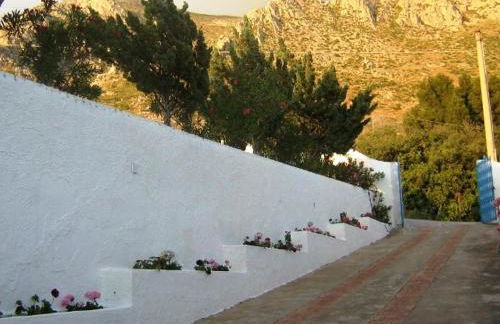 villa Anna Silvia Makari fiction rai 1 Casa Saverio La Manna - Foto 7