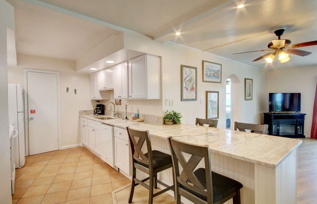 355 El Matador 1 Bedroom Condo by RedAwning - Photo 6