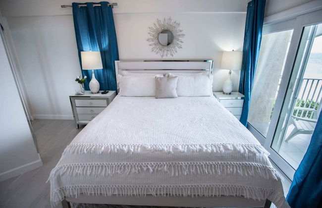 Enjoy Sunsets at Fully Equipped Condo at the Beach - Photo 15