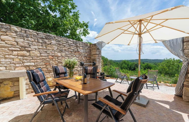 Holiday House with Pool Villa Ladybug - Photo 27