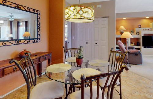 Snowbird-friendly condo with heated pool, gym, grill, patio, pool spa, clubhouse - Foto 7