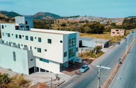 Apê no Centro Próx Escarpas c Ar Cond e Enxoval - Foto 12