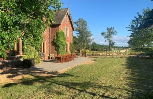 8 Bed in Rugeley oc-79321 - Photo 35