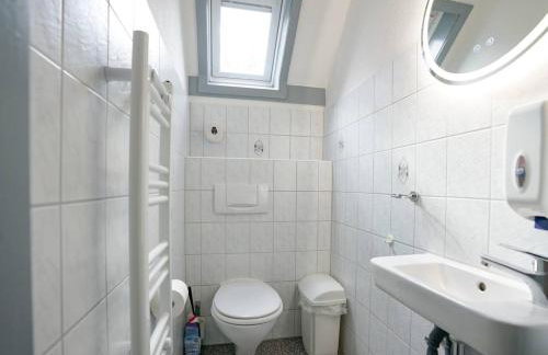 Ferienhaus "Gestiefelter Kater" am See im Bergland - Photo 2