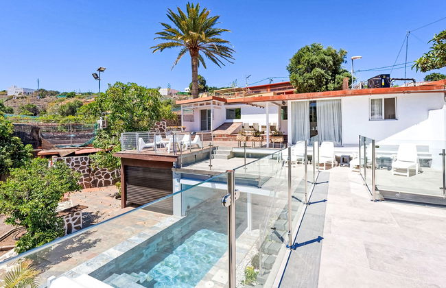 Villa With Pool and Beautiful Architecture - Foto 19