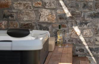 Majestic Manor with outdoor Jacuzzi by 8essentially - Foto 57