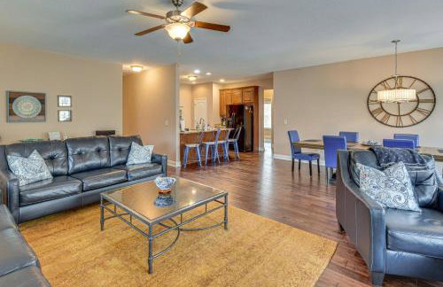 Waterfront Lake Hartwell Retreat with Indoor Hot Tub - Foto 6