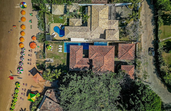 Casa com Cinco Quartos Pé na Areia - Foto 58