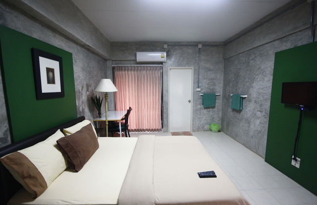 Suntisuk Place - Photo 3