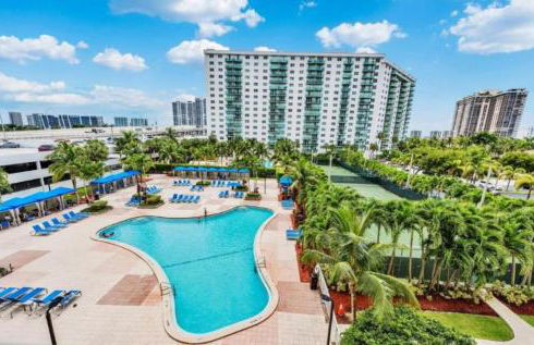 SPECIAL Beautiful Modern Beach Condo - Foto 1