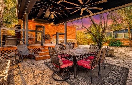Dog-friendly home with large patio, W/D & central AC - Foto 34