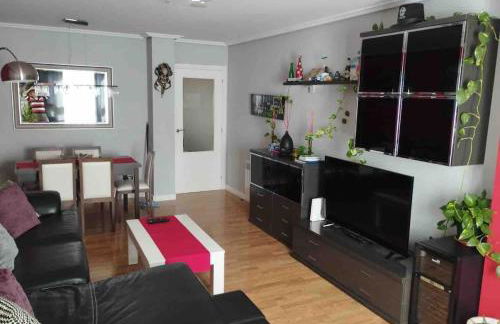 Habitación en apartamento compartido , especial oferts para autoescuela - Foto 1