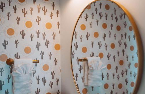 Romantic Desert Escape - Stargazing Dome, Hot Tub, Fire Pit, Hammocks, Cowboy Pool - Foto 49