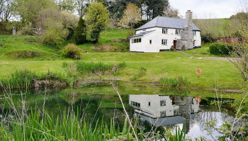 North Huckham - Photo 1