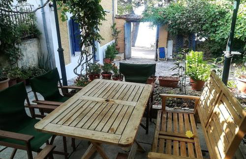 Yard of Epicurus - Η Αυλή του Επίκουρου - Foto 42