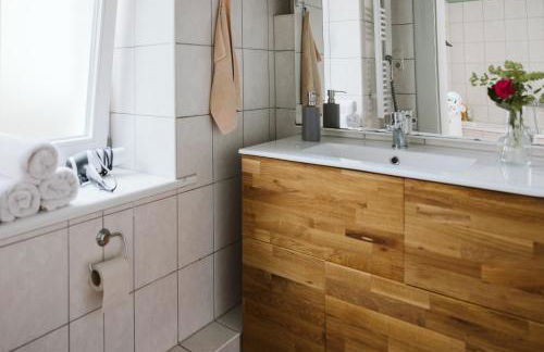 Charmanter Altbau zwischen Altstadt und Klinikum mit Parkplatz - Foto 13