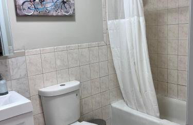 Haven 2 Bedroom by EWR airport - Photo 14