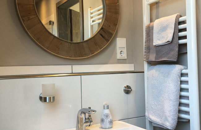 Schmuckkästle am Hafen - Foto 30