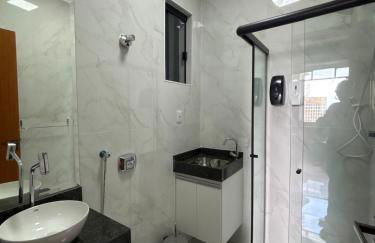 Apartamento Belo Horizonte 2 quartos Ed Maleta, Mercado Central, Feira Hippie, Praça da Liberdade e Parque Municipal - Foto 23