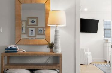 Serenity Shores Renovated Top Floor Condo w Stunning Ocean Views - Foto 14