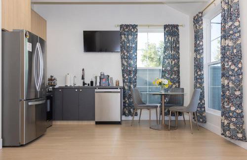 Hollywood Family Nest in Burbank, Steps to Studios! - Foto 8