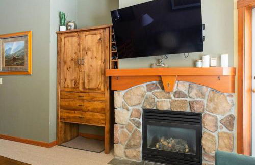 Stunning at Solitude, Steps from Chair Lift, East #103 - Foto 8