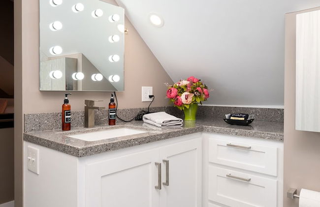 Bijou on Sheridan - Photo 18