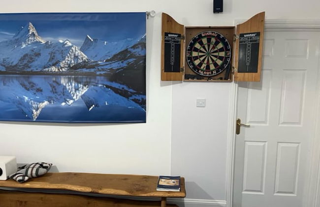 Blaydonburn - Sleeps 4,5 - Parking - Hottub - Yard - Photo 2