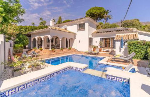 Gorgeous Home In Mijas With Wifi - Photo 1