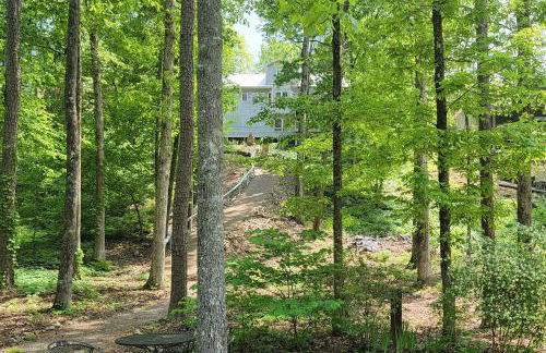 Kayaks and Boat Dock Lakeside Hot Springs Retreat - Foto 37