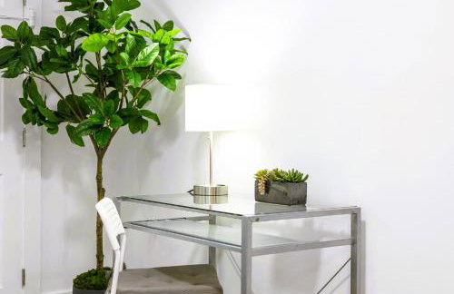 Spectacular Miami- Htd Pool,5 Bdrooms ,MiniGolf, Playground, Baby Items, BBQ - Photo 14