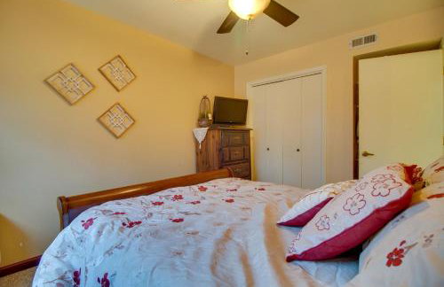 Tahlequah Duplex with Screened-in Porch and Fire Pit! - Foto 16