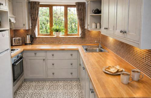 Measure Cottage - Sleeps up to 4 - Henley in Arden - HOT TUB - Foto 12