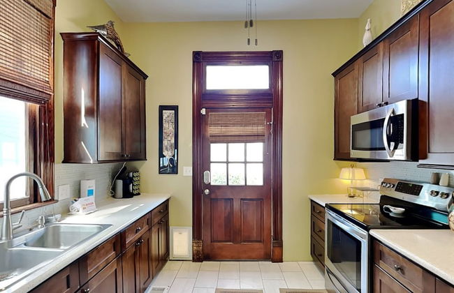 Historic Elegance - Photo 10