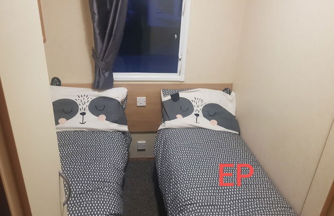 Lovely 3-bed Caravan in Towyn - Foto 1