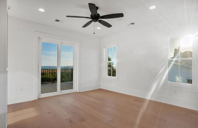 Sprawling Ocean View Home With Massive Deck - Foto 27