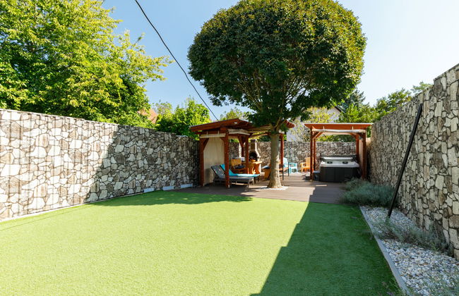 2 bedroom House in Siófok with garden and hot tub - Photo 20