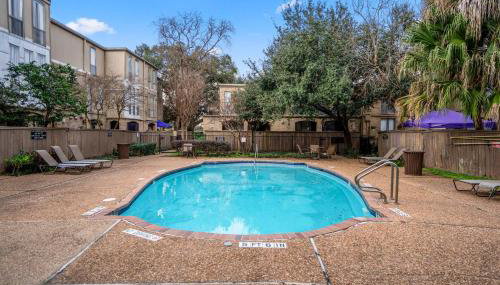 Towne Plaza Apartments #292 in the Galleria Area - Foto 5