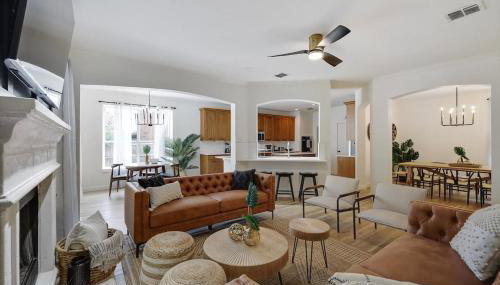 Live Like Royalty - Highland Village 6BR Mansion - Foto 5