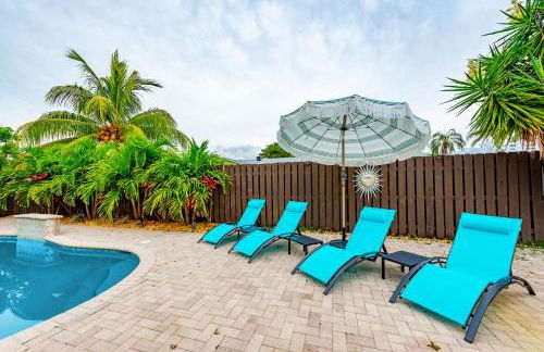 Colorful Home - Pool - Game Room - Basketball Court - BBQ & More - Photo 10